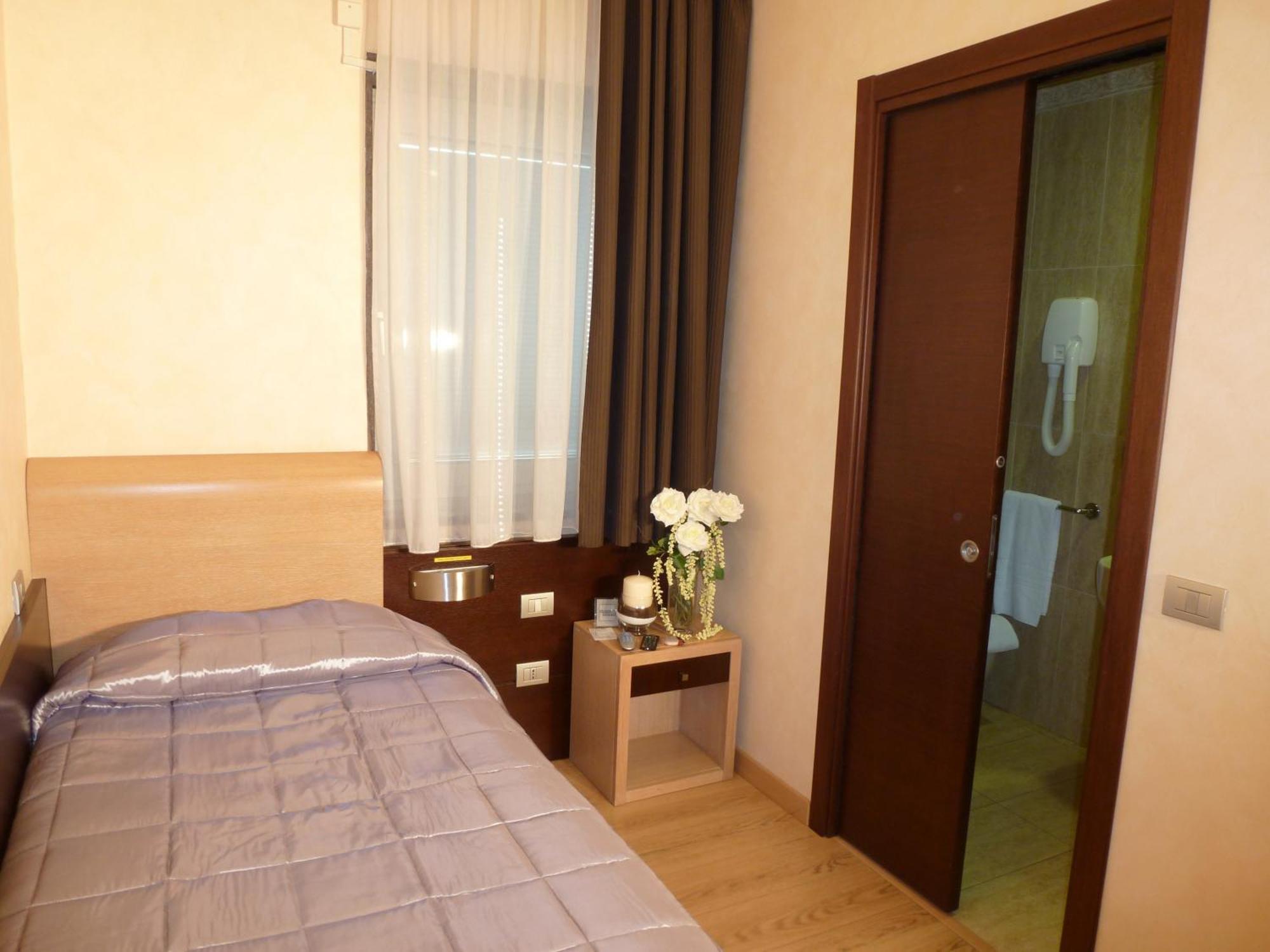 Eh Rome Airport Euro House Hotels Fiumicino Ngoại thất bức ảnh