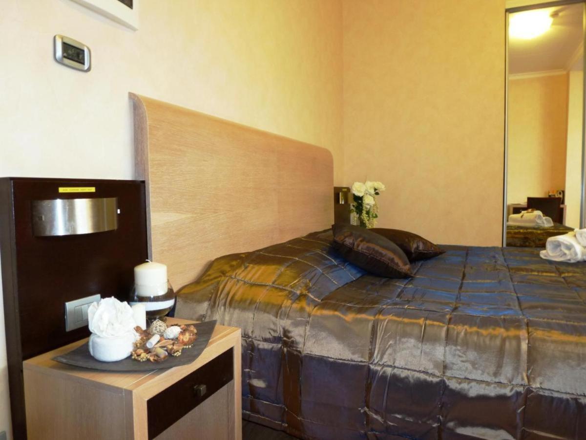 Eh Rome Airport Euro House Hotels Fiumicino Ngoại thất bức ảnh