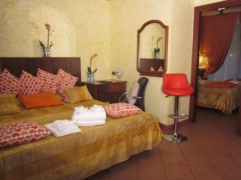Eh Rome Airport Euro House Hotels Fiumicino Ngoại thất bức ảnh