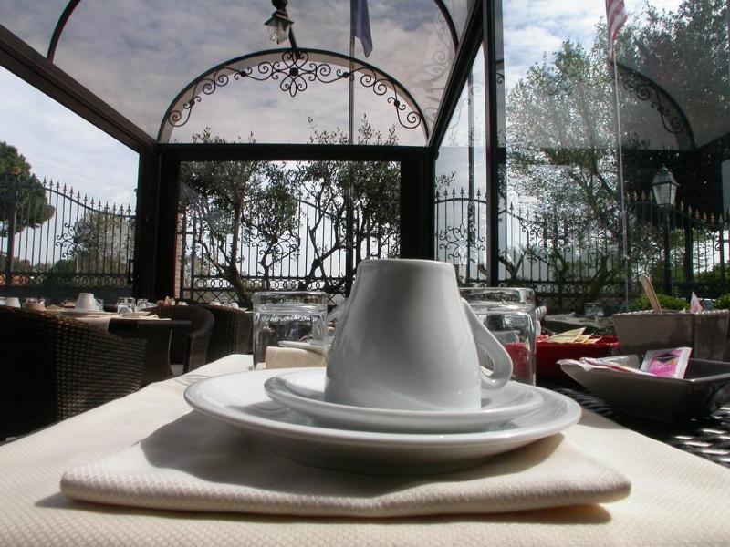 Eh Rome Airport Euro House Hotels Fiumicino Ngoại thất bức ảnh